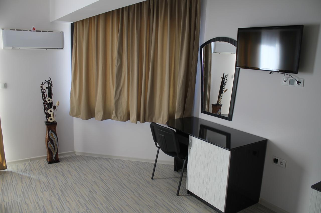 Tiara Hotel Добрич Екстер'єр фото
