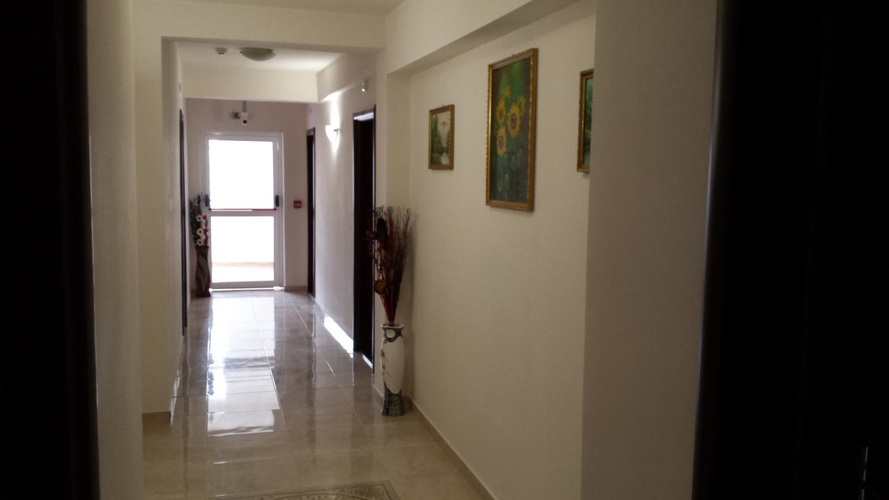 Tiara Hotel Добрич Екстер'єр фото