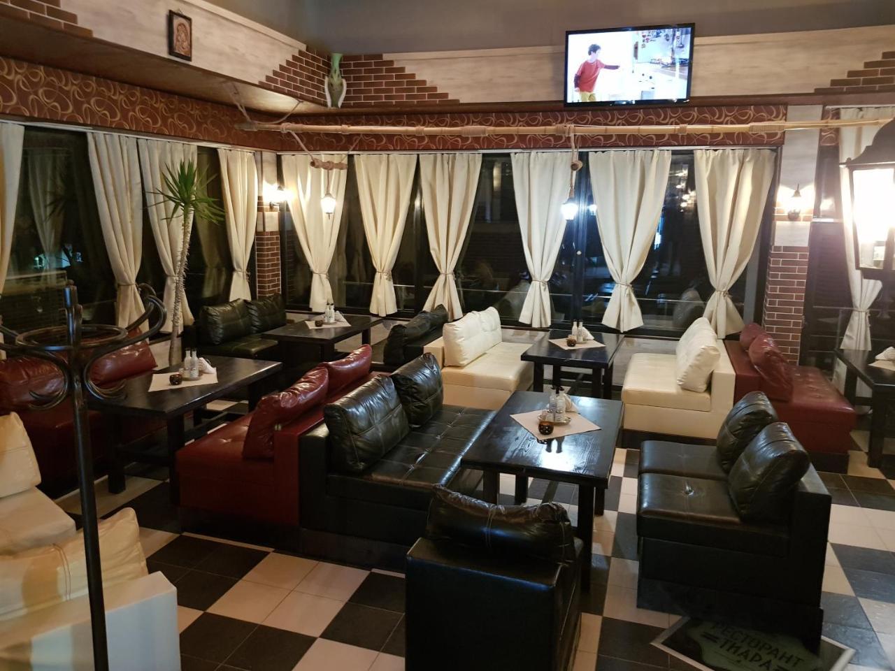 Tiara Hotel Добрич Екстер'єр фото